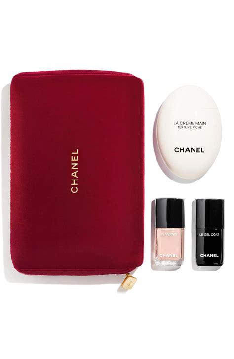 chanel makeup gift with purchase|Chanel beauty gift with purchase.